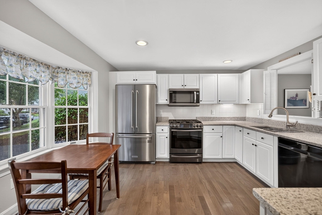 8 Elizabeth Circle, Unit 8 Mashpee, MA 02649 - Photo 9 of 34 Gallery Image 9