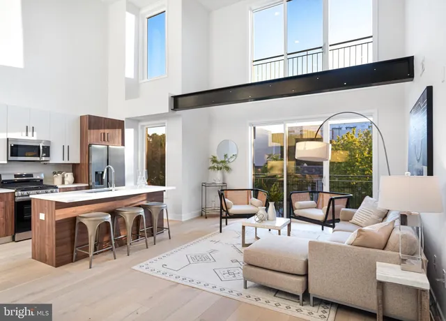 $549,900 | 845 19th Street Northeast, Unit 10, Washington, DC 20002