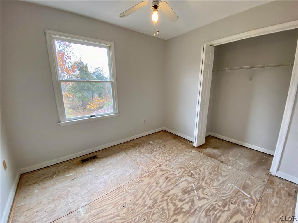4755 McDermott Road Bangor, PA 18013 - Photo 28 of 37 an empty room with a window