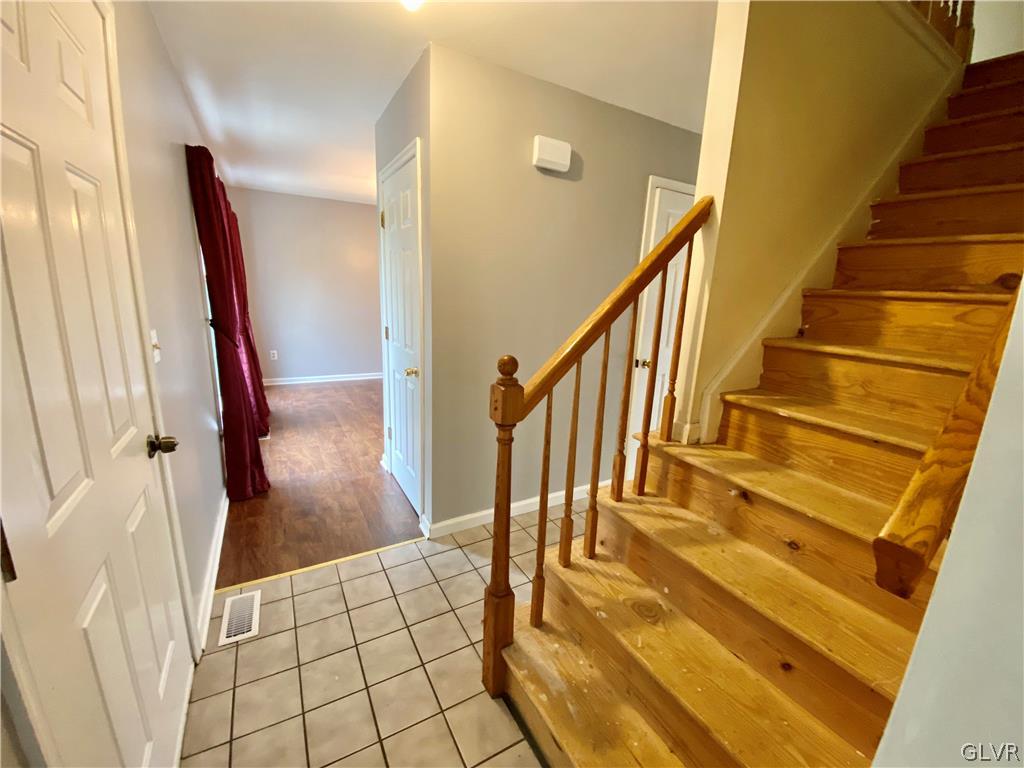4755 McDermott Road Bangor, PA 18013 - Photo 5 of 37 a view of an entryway