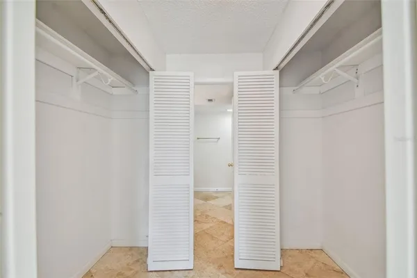 $2,650 | 100 Oakmont Lane, Unit 106, Belleair, FL 33756