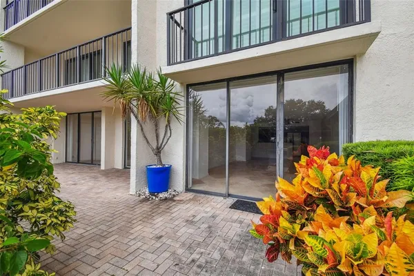 $2,650 | 100 Oakmont Lane, Unit 106, Belleair, FL 33756