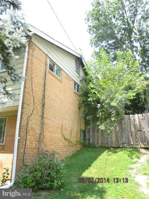 418 Torrington Place Silver Spring, MD 20901 - Photo 3 of 21 Exterior (General)