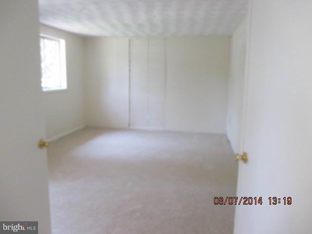 418 Torrington Place Silver Spring, MD 20901 - Photo 7 of 21 Interior (General)