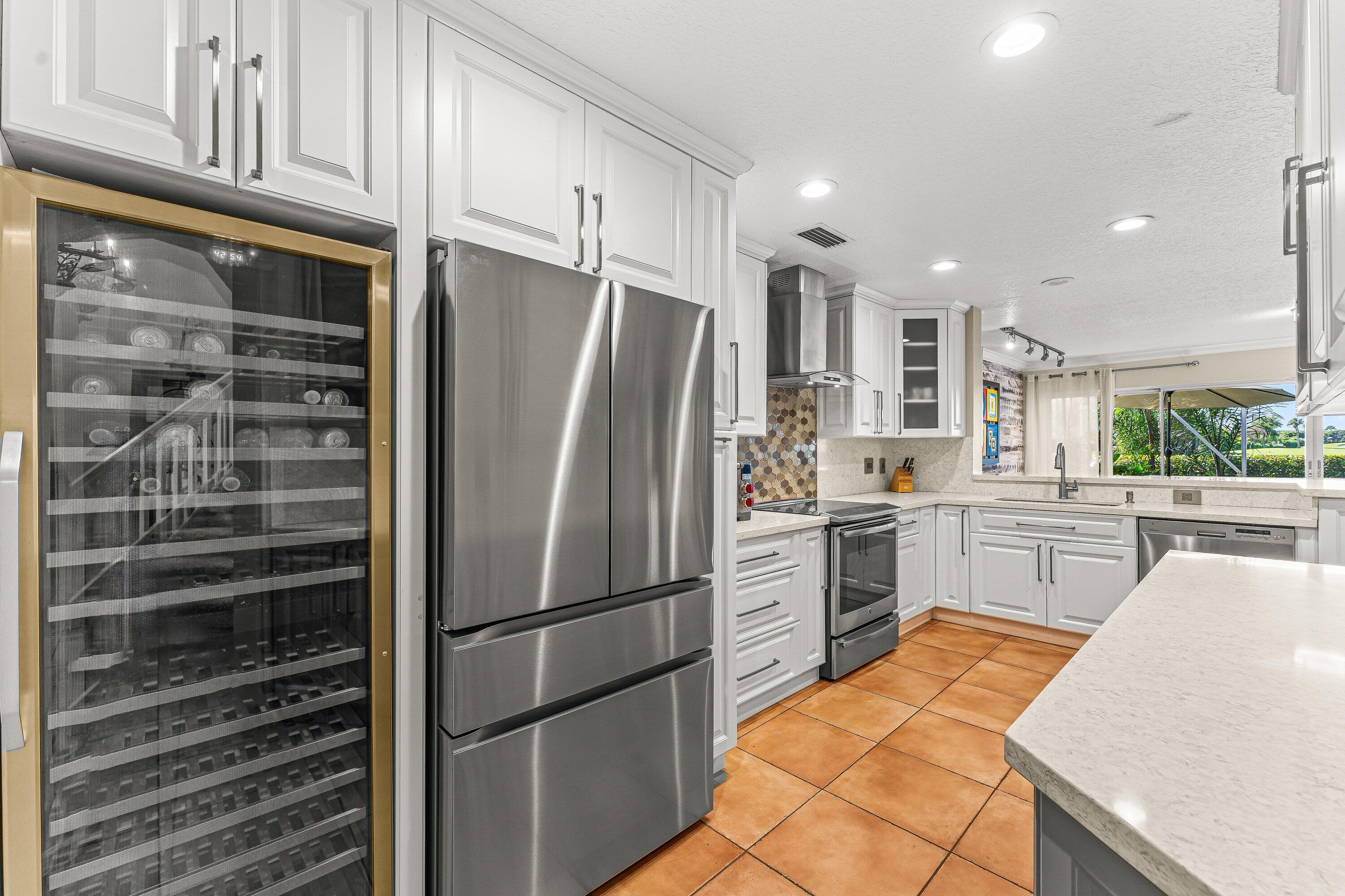 5218 Windsor Parke Drive Boca Raton, FL 33496 - Photo 15 of 39 016-5218WindsorParkeDrive-BocaRaton-FL-3