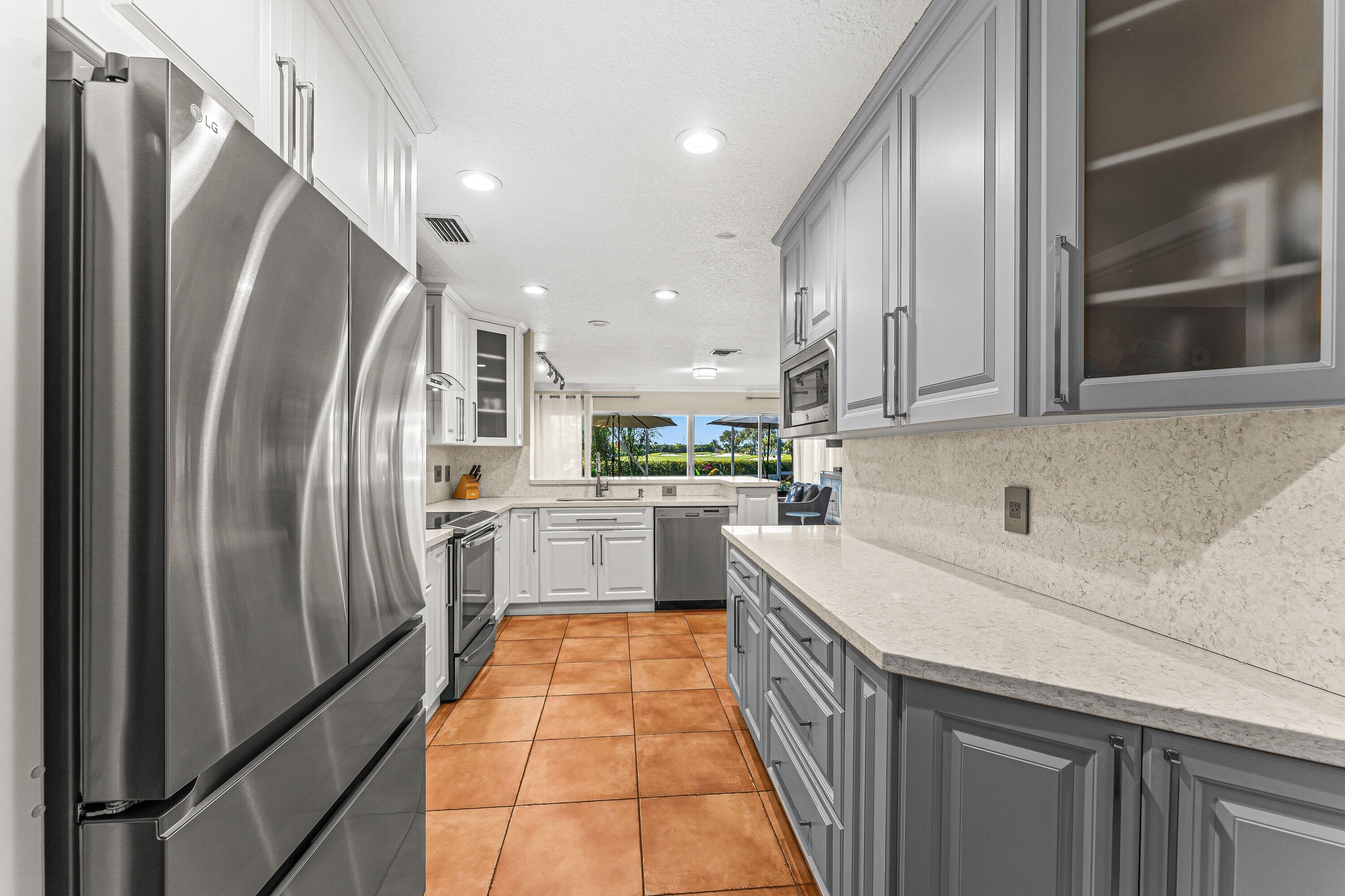 5218 Windsor Parke Drive Boca Raton, FL 33496 - Photo 16 of 39 017-5218WindsorParkeDrive-BocaRaton-FL-3