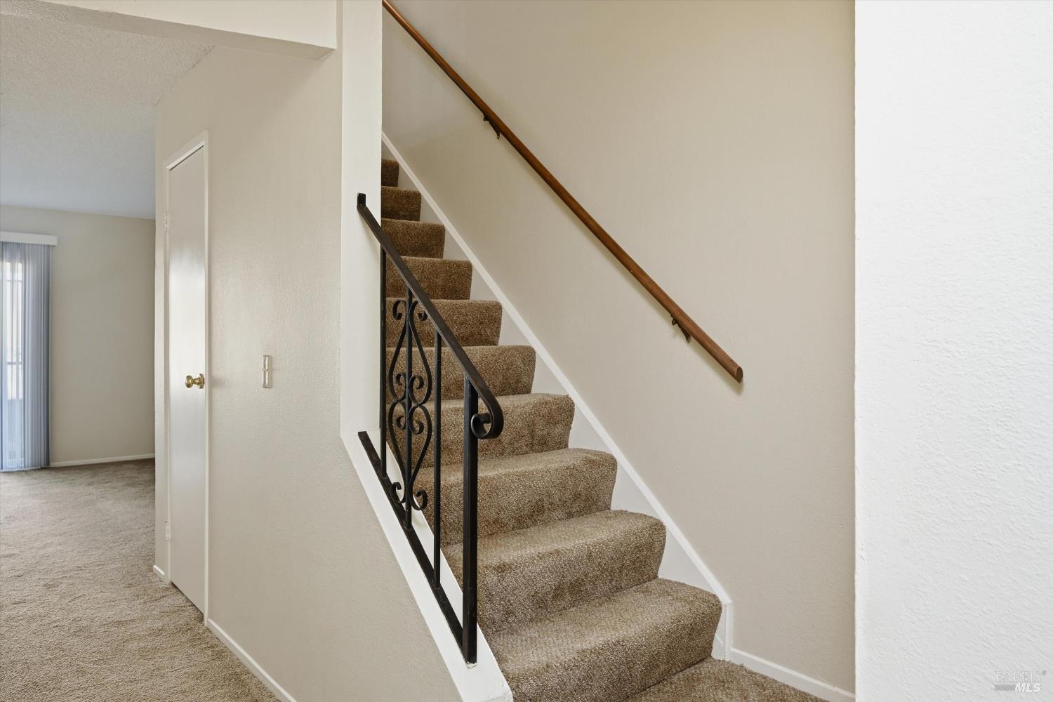 498 Santa Alicia Drive Rohnert Park, CA 94928 - Photo 11 of 18 a view of entryway