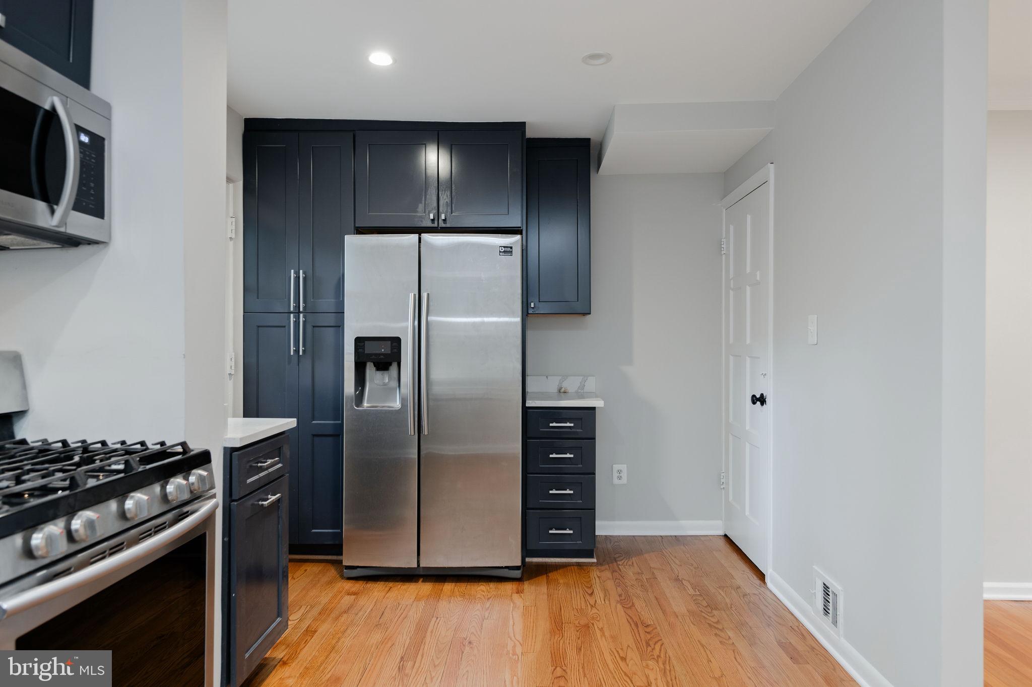 5933 Williamsburg Road Alexandria, VA 22303 - Photo 11 of 29 Kitchen