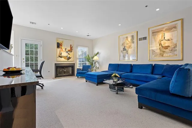 $450,000 | 804 Kingsberry Circle, Pittsburgh, PA 15234