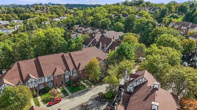 $450,000 | 804 Kingsberry Circle, Pittsburgh, PA 15234