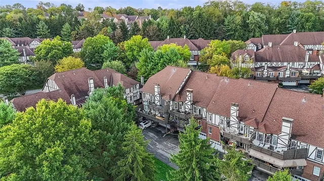 $450,000 | 804 Kingsberry Circle, Pittsburgh, PA 15234