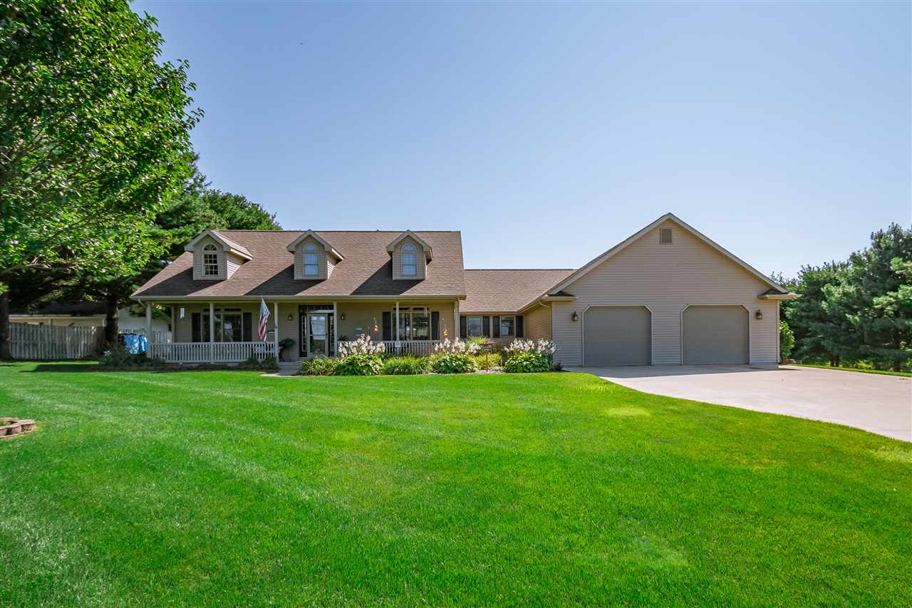 59400 Hickory Road Mishawaka, IN 46544 - Photo 3 of 34 Gallery Image 3
