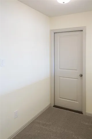 $2,900 | 2401 Cort Drive, Unit E, Carrollton, TX 75010