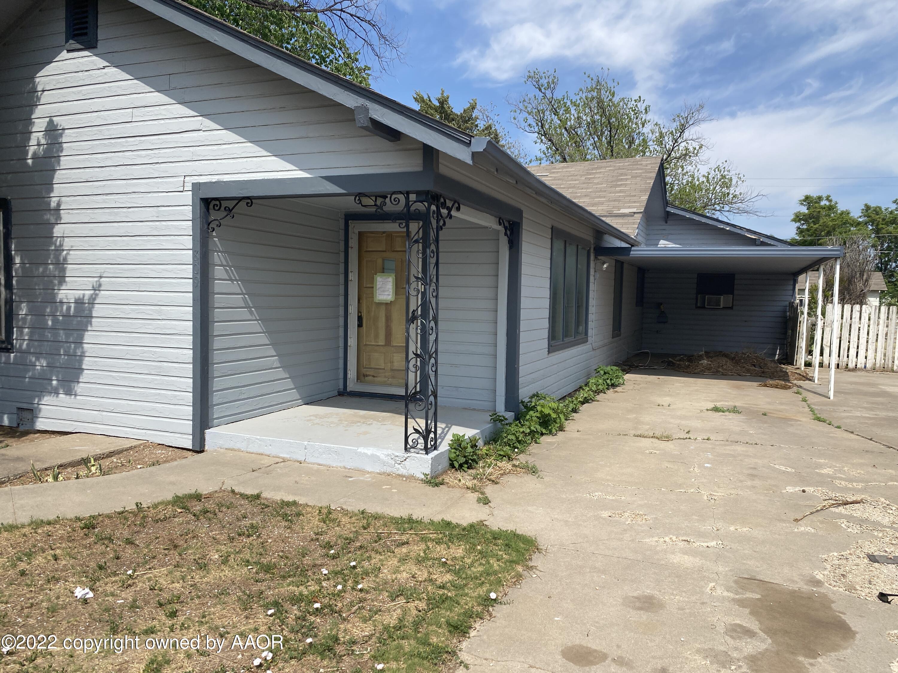 809 South Drake Street Perryton, TX 79070 - Photo 2 of 17 Photo May 16, 4 19 09 PM