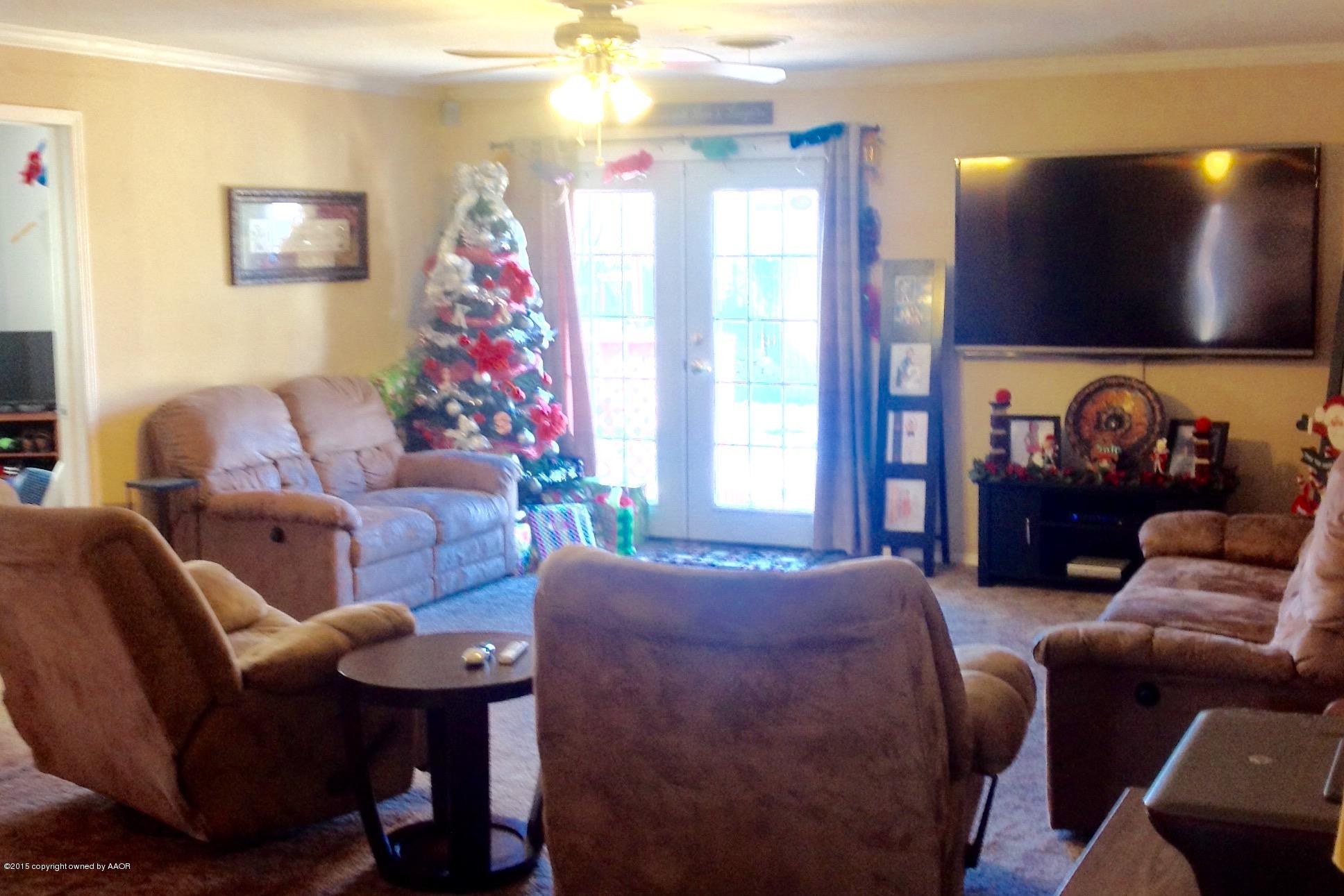 4210 South Ong Street Amarillo, TX 79110 - Photo 6 of 15 ong living 2 new