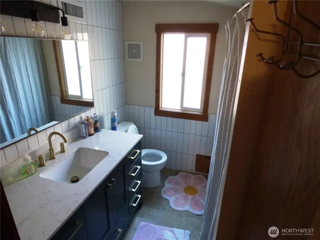 $309,900 | 304 Pearl Street, Pateros, WA 98846