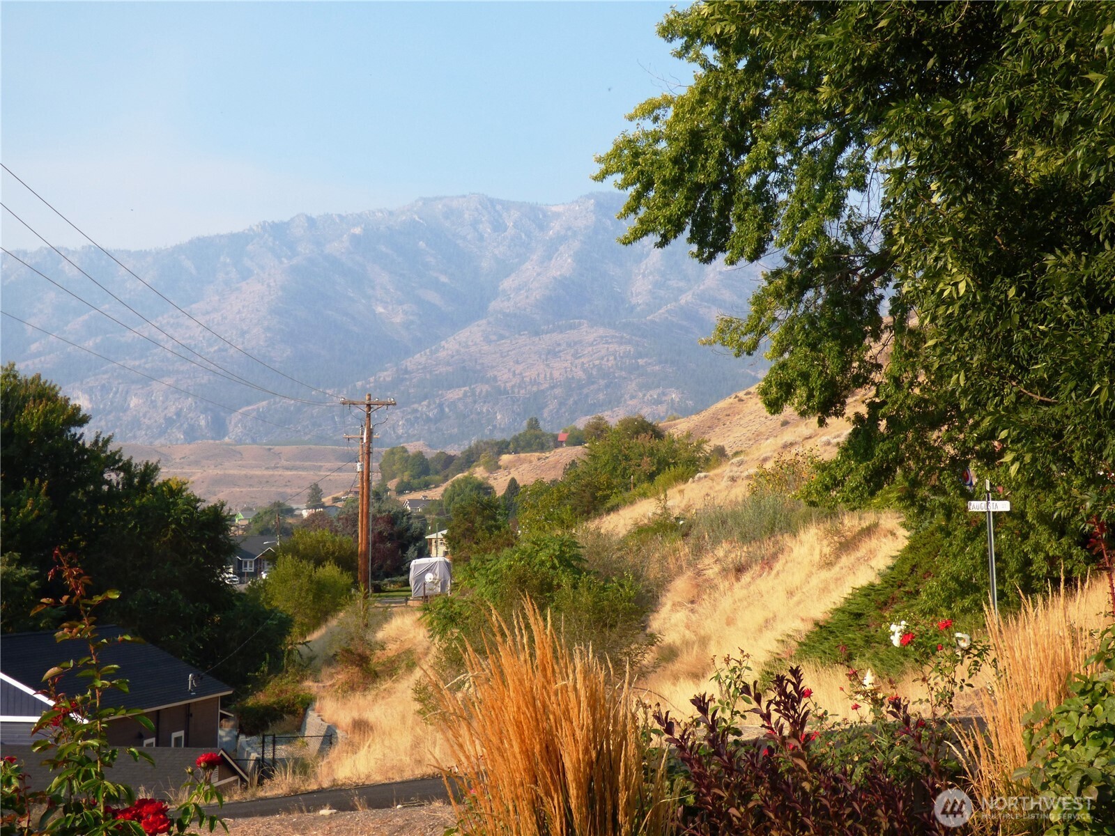 304 Pearl Street Pateros, WA 98846 - Photo 9 of 17