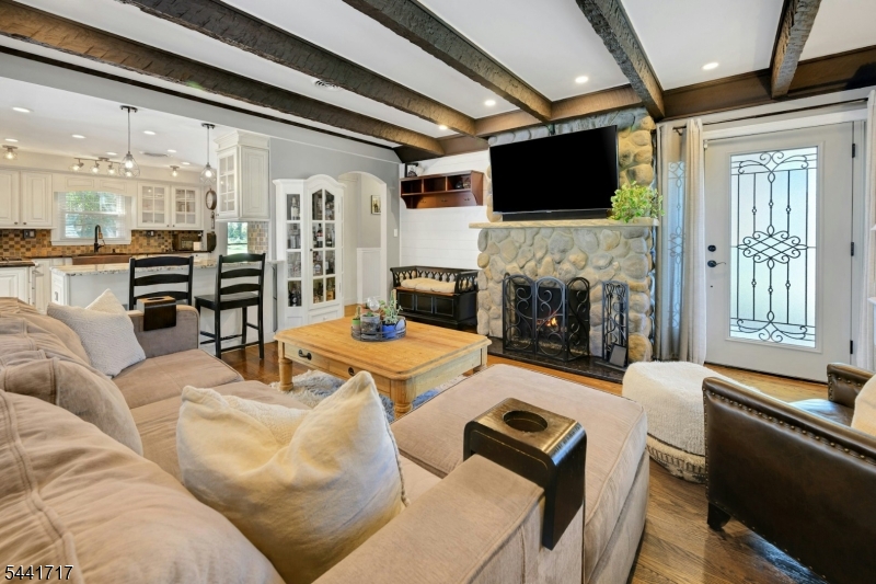 215 Mountainview Road Warren, NJ 07059 - Photo 7 of 37