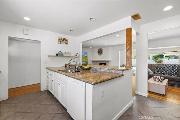 $1,149,000 | 8353 Chimineas Avenue, Northridge, CA 91325