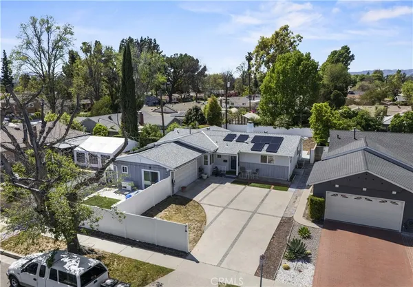 $1,149,000 | 8353 Chimineas Avenue, Northridge, CA 91325