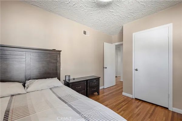 $1,149,000 | 8353 Chimineas Avenue, Northridge, CA 91325