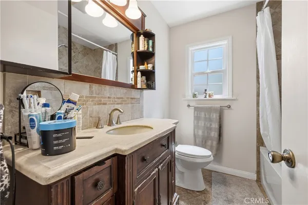 $1,149,000 | 8353 Chimineas Avenue, Northridge, CA 91325