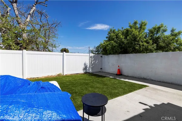 $1,149,000 | 8353 Chimineas Avenue, Northridge, CA 91325