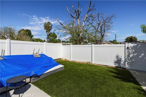 $1,149,000 | 8353 Chimineas Avenue, Northridge, CA 91325