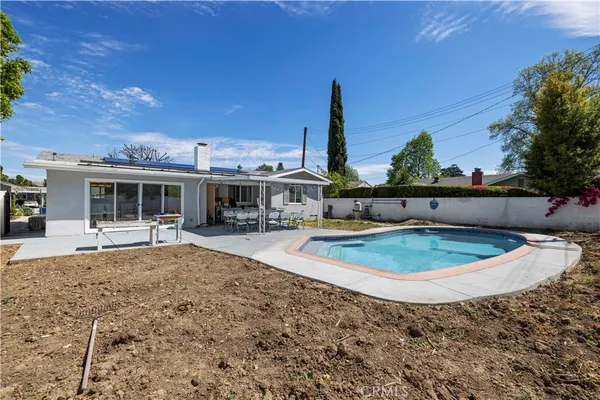 $1,149,000 | 8353 Chimineas Avenue, Northridge, CA 91325