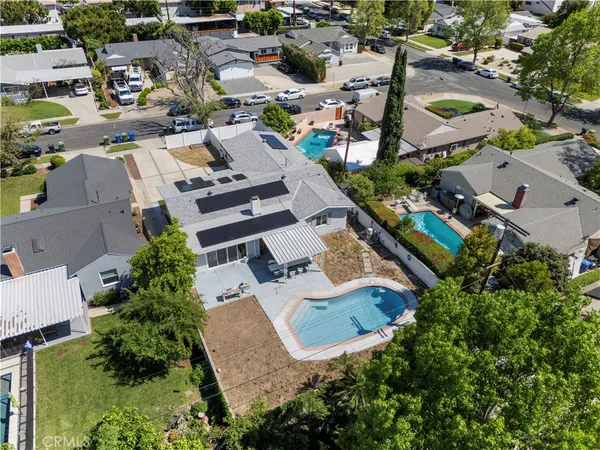 $1,149,000 | 8353 Chimineas Avenue, Northridge, CA 91325