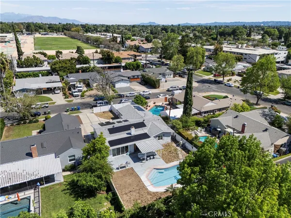 $1,149,000 | 8353 Chimineas Avenue, Northridge, CA 91325