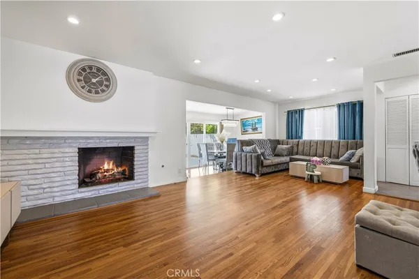 $1,149,000 | 8353 Chimineas Avenue, Northridge, CA 91325