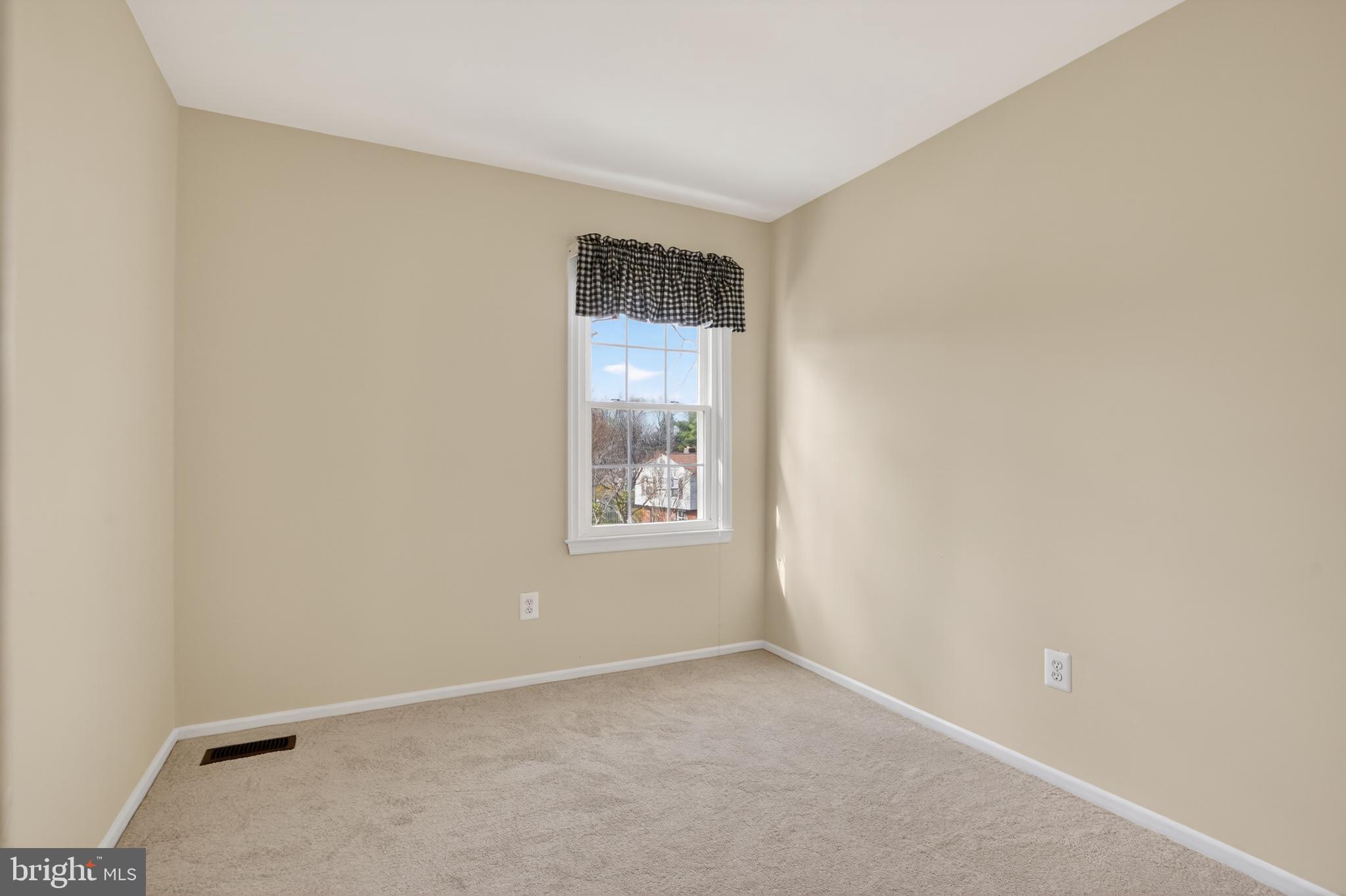 5401 Kinnerly Court Burke, VA 22015 - Photo 16 of 30 Bedroom #2