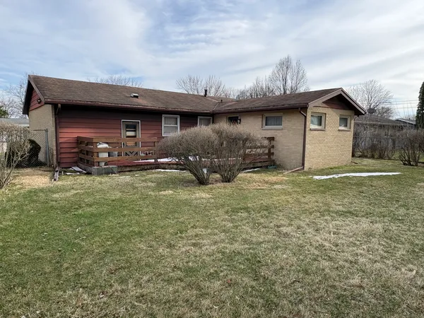 $189,999 | 215 Phyllis Avenue, Rochelle, IL 61068