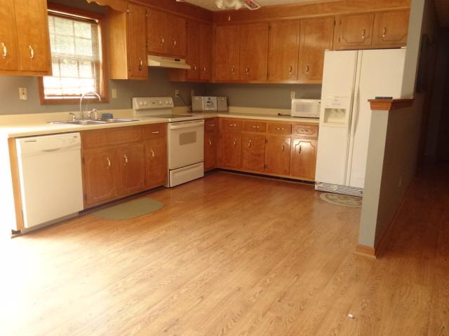 185 Renee Road Dover, TN 37058 - Photo 5 of 13 Gallery Image 5