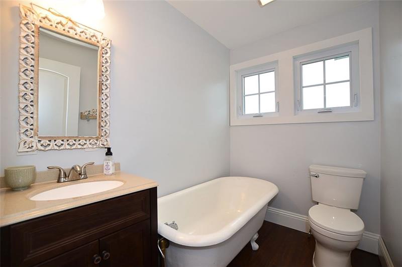 111 Main Street Hickory, PA 15340 - Photo 22 of 24 Gallery Image 22