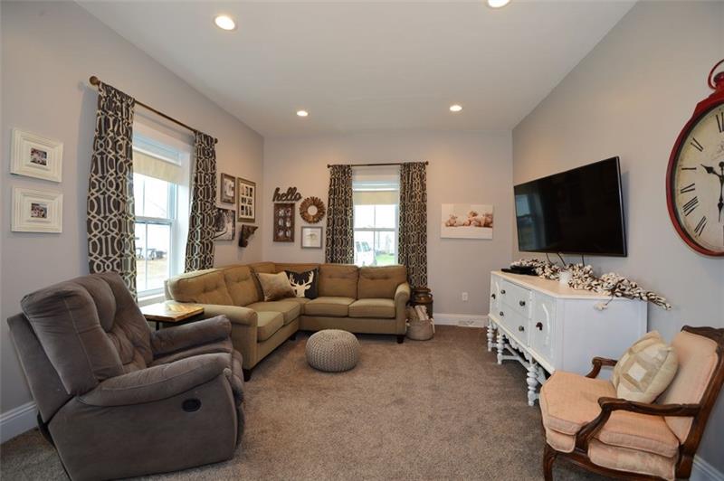 111 Main Street Hickory, PA 15340 - Photo 7 of 24 Gallery Image 7