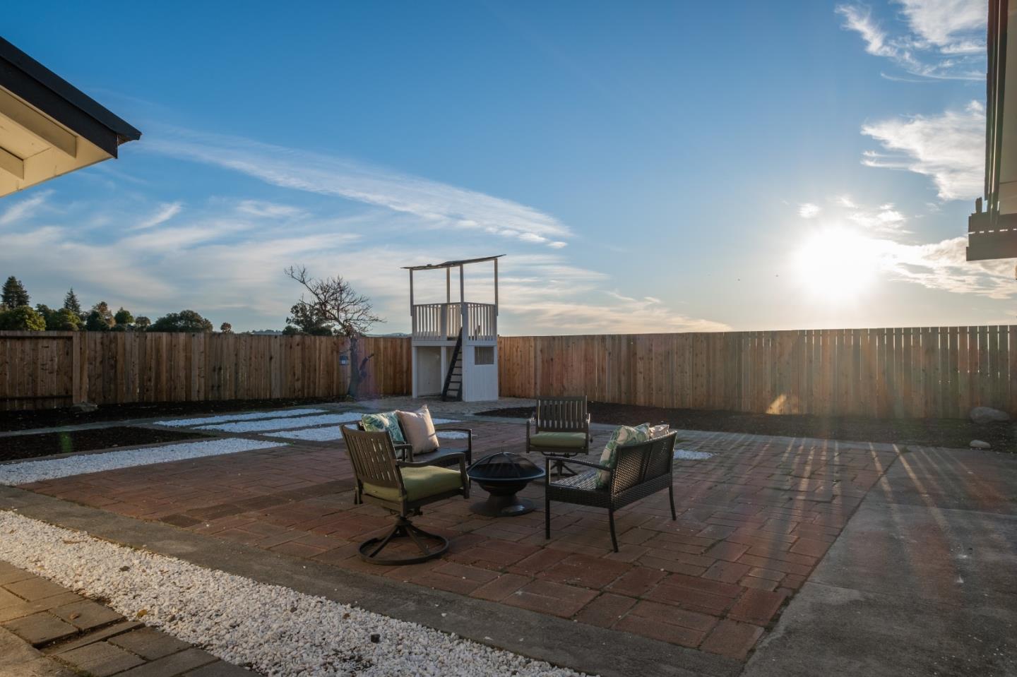 1014 Viewpointe Boulevard Rodeo, CA 94572 - Photo 13 of 20