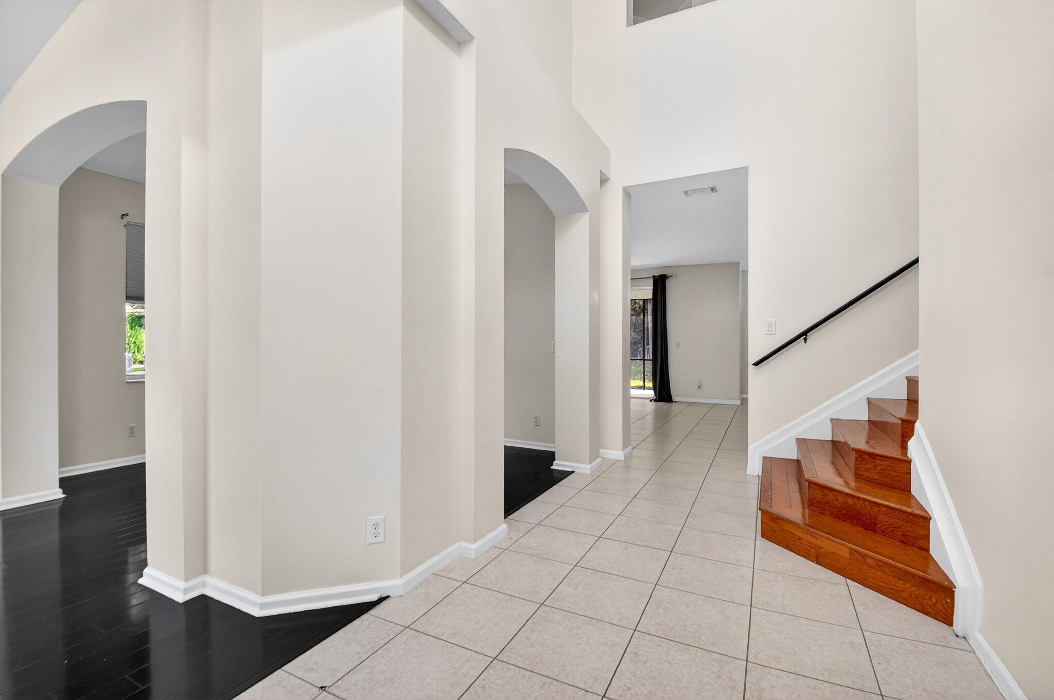 1282 Pebble Ridge Lane West Palm Beach, FL 33411 - Photo 5 of 52 5-web-or-mls-DSC_8771