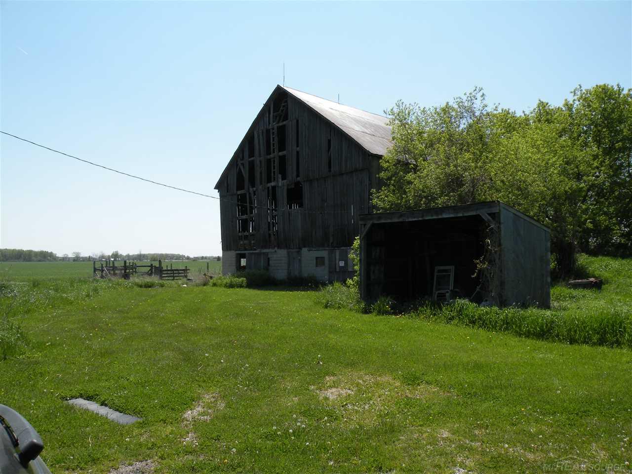 4220 Applegate Road Applegate, MI 48401 - Photo 4 of 14 31309730-3.JPG