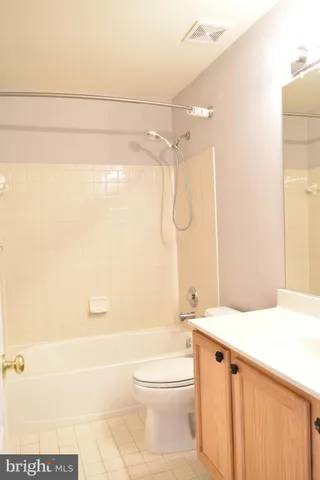 $3,400 | 20387 Fallsway Terrace, Sterling, VA 20165