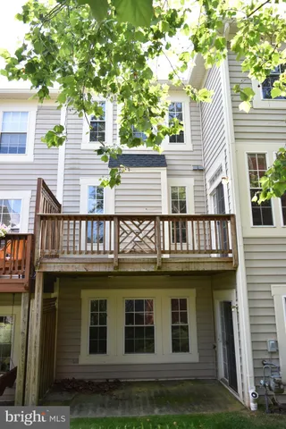 $3,400 | 20387 Fallsway Terrace, Sterling, VA 20165