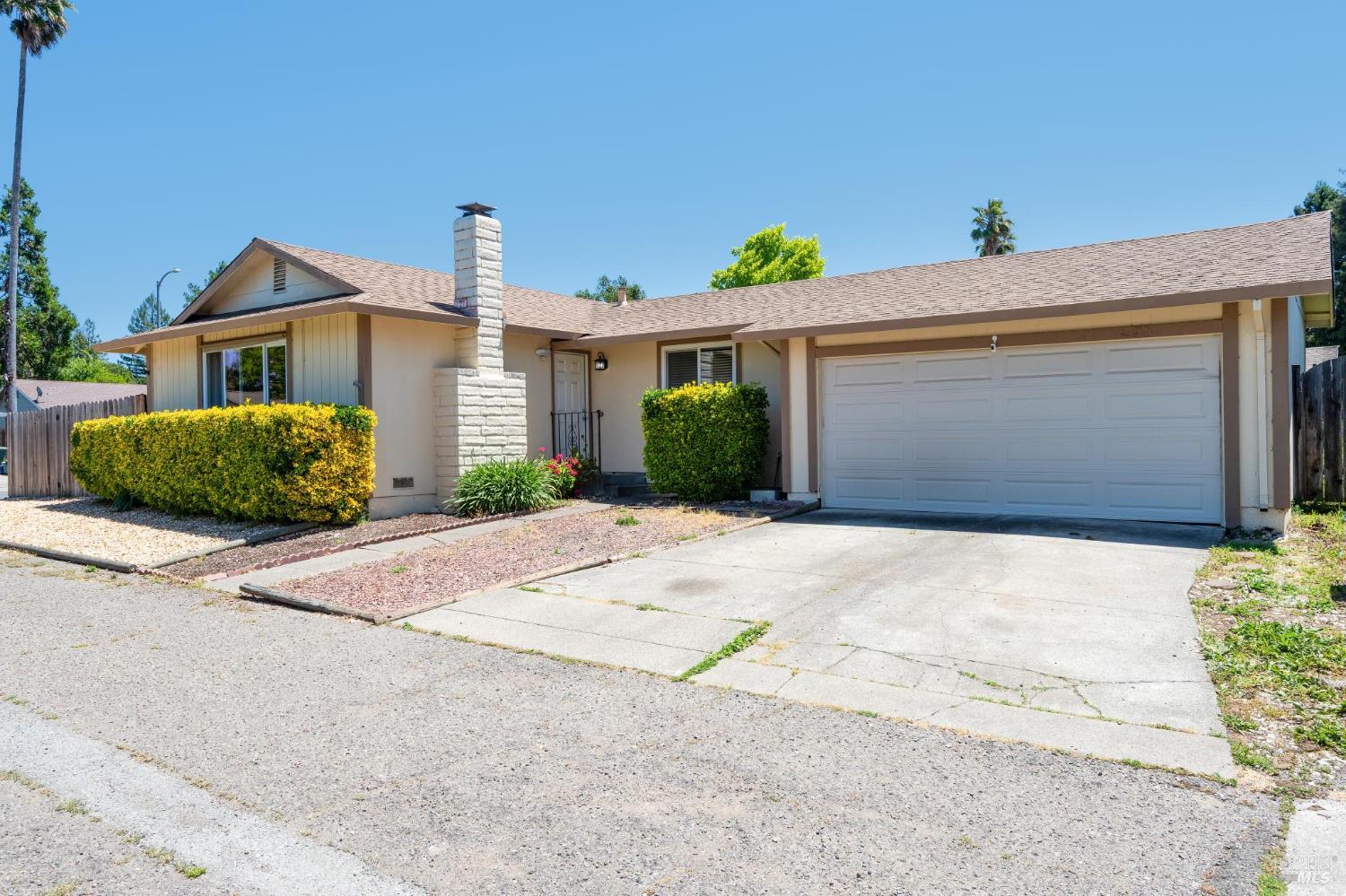 7293 Circle Drive Rohnert Park, CA 94928 - Photo 3 of 37