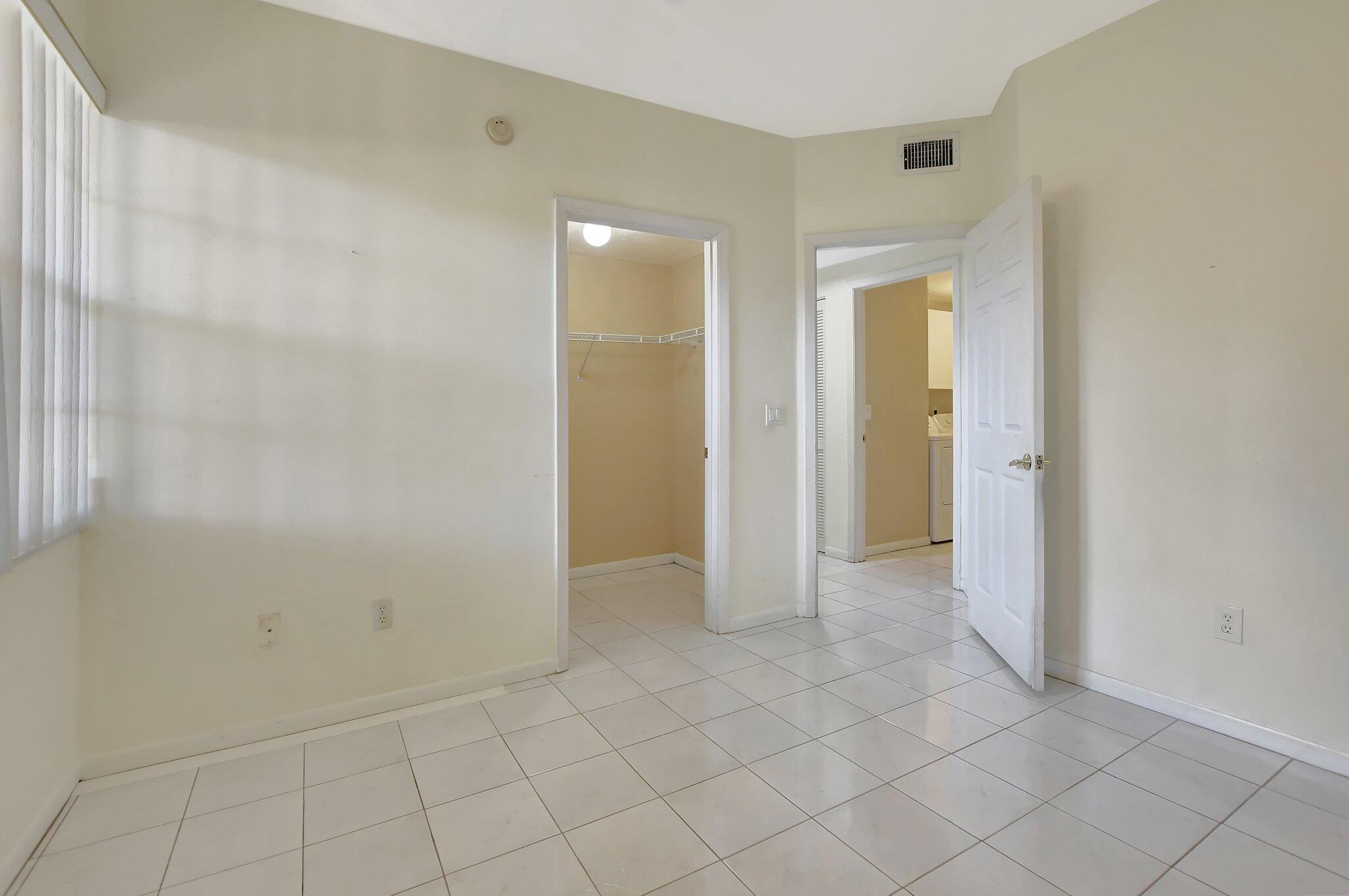 17061 Emile Street, Unit 4 Boca Raton, FL 33487 - Photo 24 of 38 24-web-or-mls-DSC_0821