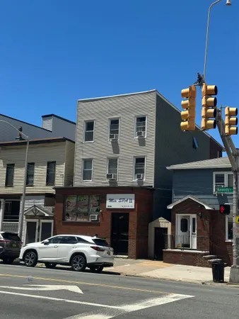 $2,800 | 3049 John F. Kennedy Boulevard, Unit 2, Jersey City, NJ 07306