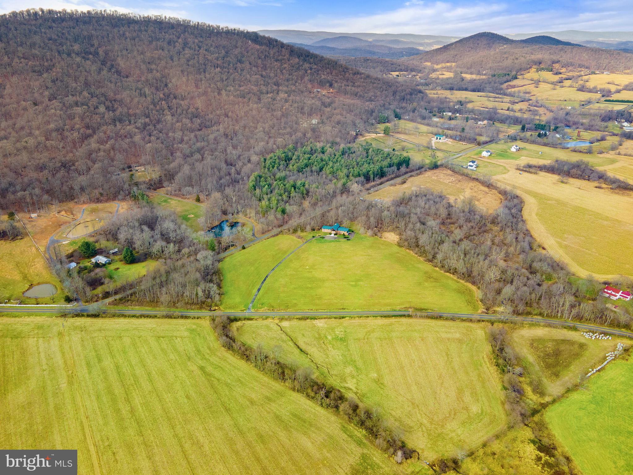 10400 Hume Road Marshall, VA 20115 - Photo 3 of 96 Gallery Image 3
