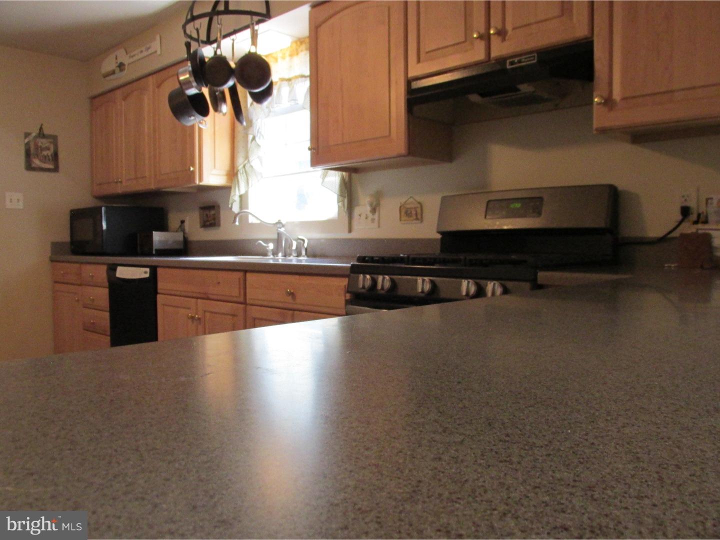 968 Apple Road Quakertown, PA 18951 - Photo 3 of 25 Gallery Image 3