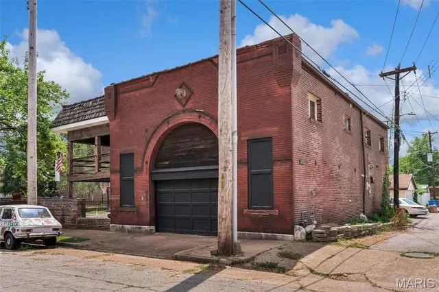 $339,900 | 7301 Pennsylvania Avenue, St. Louis, MO 63111