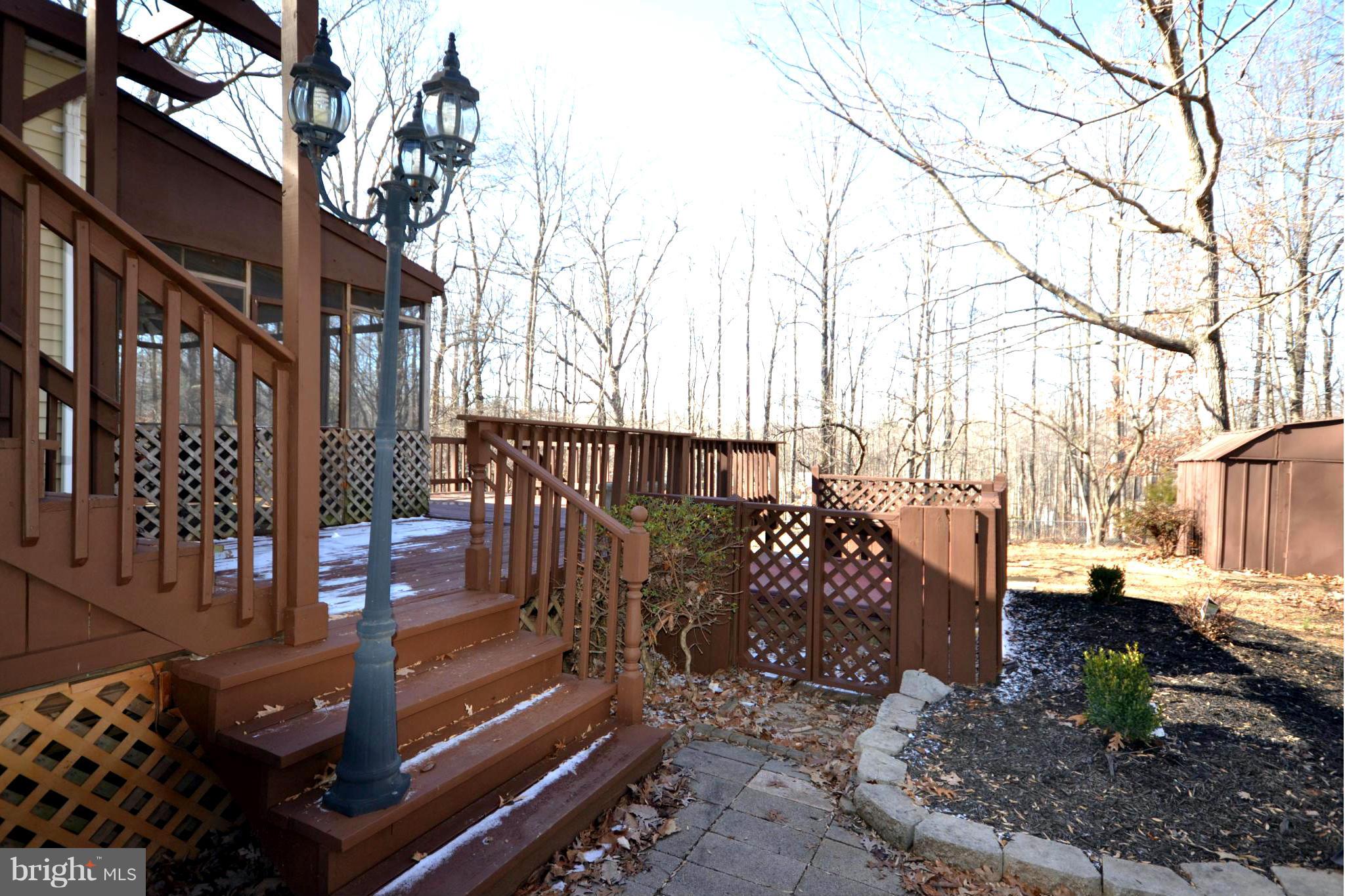 219 Poplar Road Fredericksburg, VA 22406 - Photo 26 of 30 Side Yard