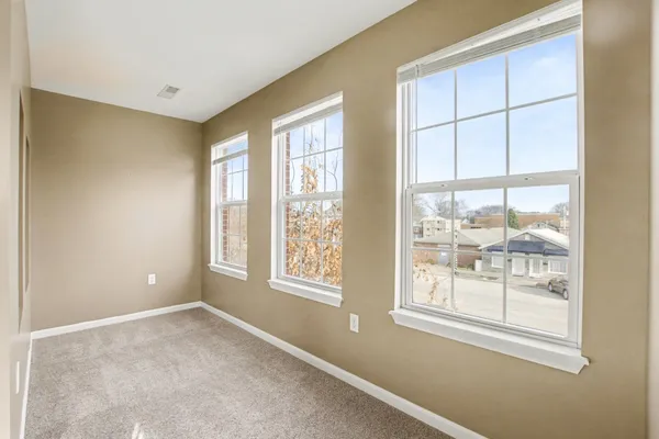 $340,000 | 435 Walnut Street, Lawrenceburg, IN 47025